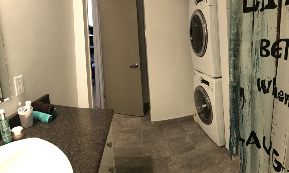 Appartement rénové entrée laveuse-sécheuse et lave-vaisselle