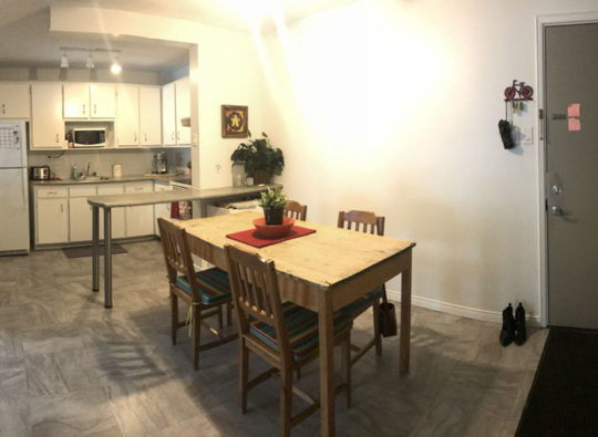 Appartement retraité lumineux ilot à louer à Sherbrooke