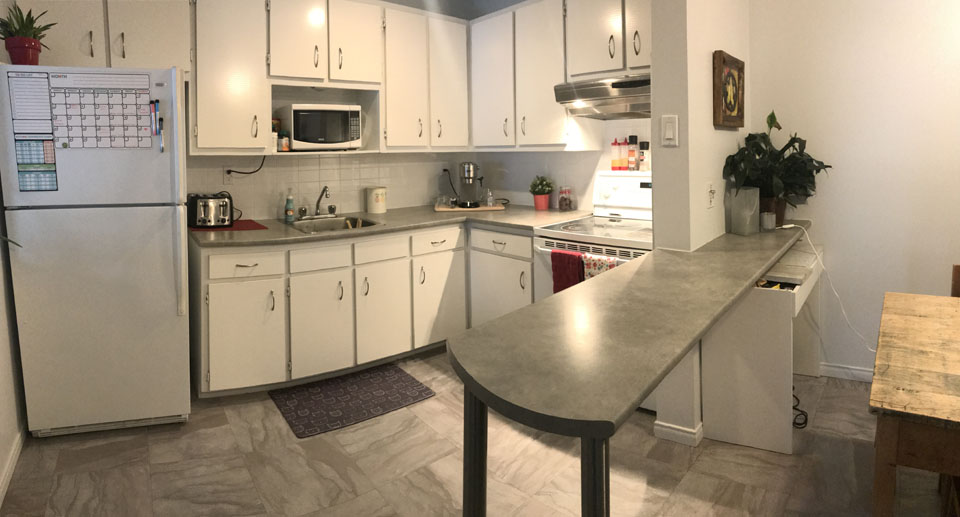 Appartement retraité lumineux ilot à louer à Sherbrooke