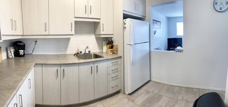 Grand appartement rénové à louer à Sherbrooke