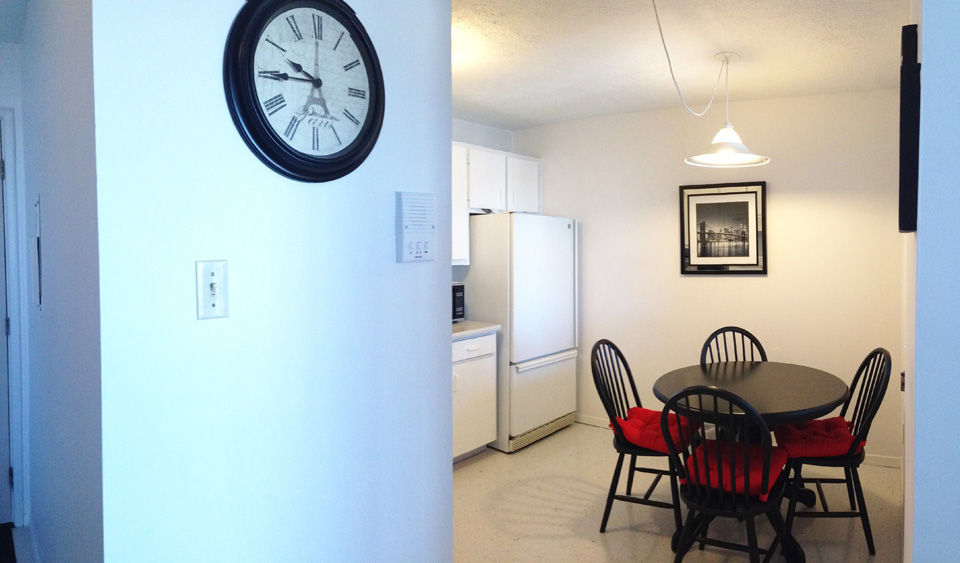 Appartement 3 1/2 à louer. Sherbrooke. Laveuse-sécheuse fournies.